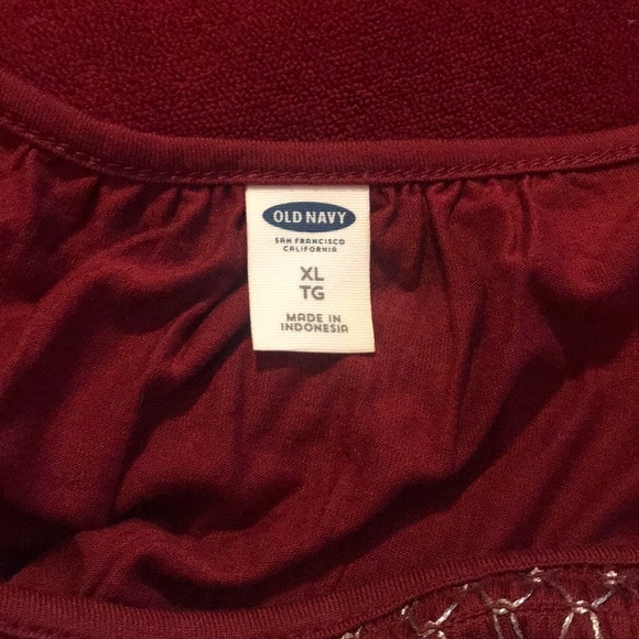 Old navy burgundy tunic shirt - Picture 4 of 4